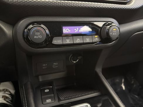 Used 2022 Nissan Kicks SV FWD image 20