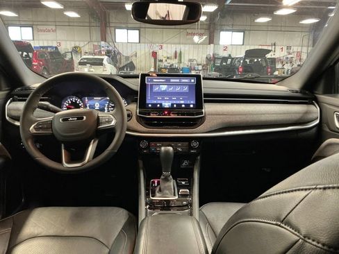 Certified 2023 Jeep Compass Latitude image 17