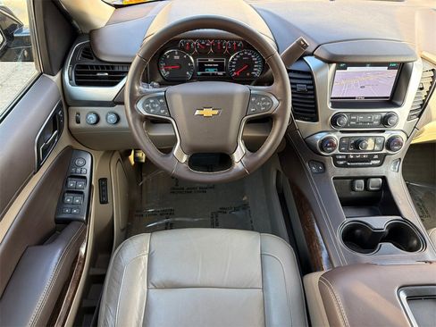 Used 2019 Chevrolet Tahoe LT w/ LT Signature Package image 28