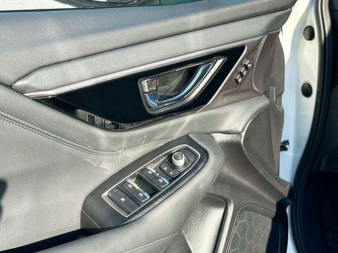 Used 2023 Subaru Outback Limited image 18