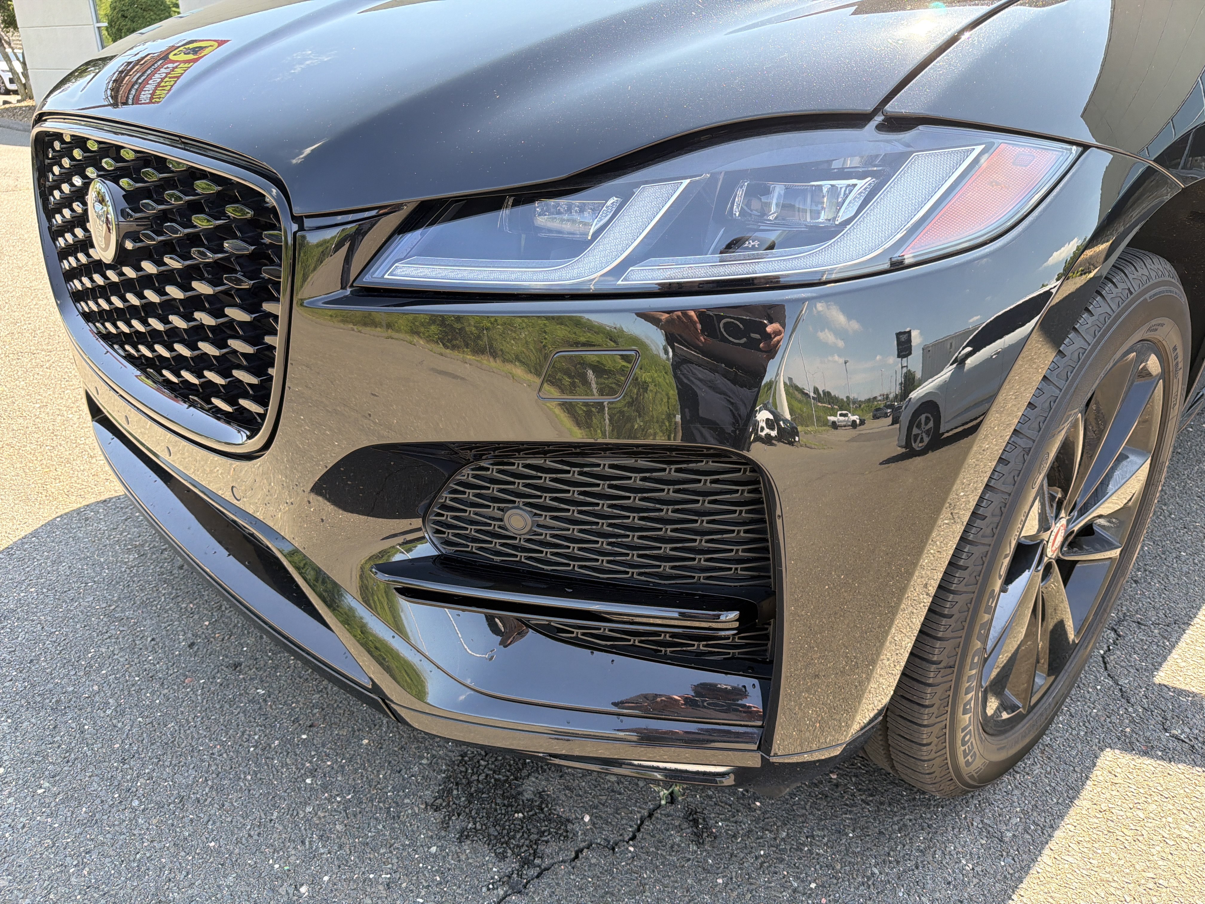 Used 2023 Jaguar F-PACE S AWD/4WD image 11