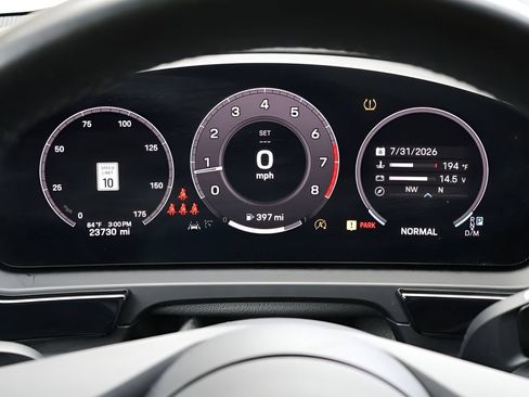 Certified 2024 Porsche Cayenne AWD/4WD image 27