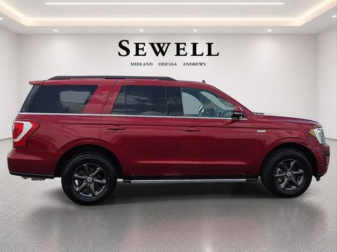 Used 2019 Ford Expedition XLT w/ Equipment Group 202A AWD/4WD image 5