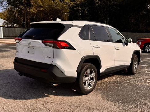 Used 2024 Toyota RAV4 XLE FWD image 5