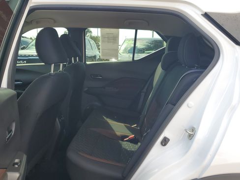 Certified 2021 Nissan Kicks SR w/ Interior Electronics Package image 12