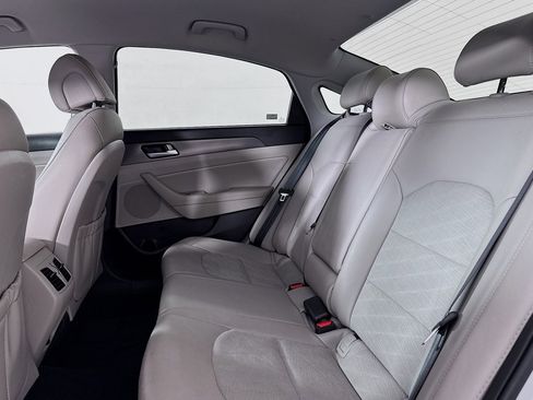 Used 2016 Hyundai Sonata Sport w/ Option Group 02 image 8