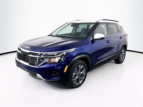 Certified 2024 Kia Seltos S AWD/4WD image 1