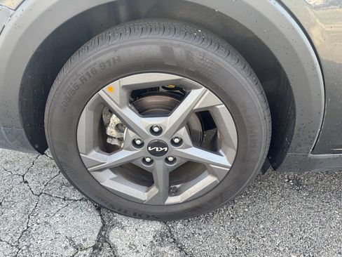 Used 2025 Kia K4 FWD image 39