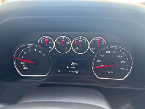 Used 2020 Chevrolet Silverado 1500 LT Trail Boss image 34