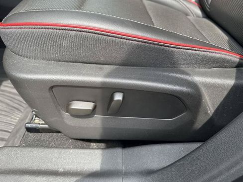 Used 2022 Buick Envision Essence w/ Technology Package II FWD image 14