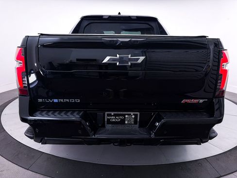 Used 2025 Chevrolet Silverado EV RST AWD/4WD image 15
