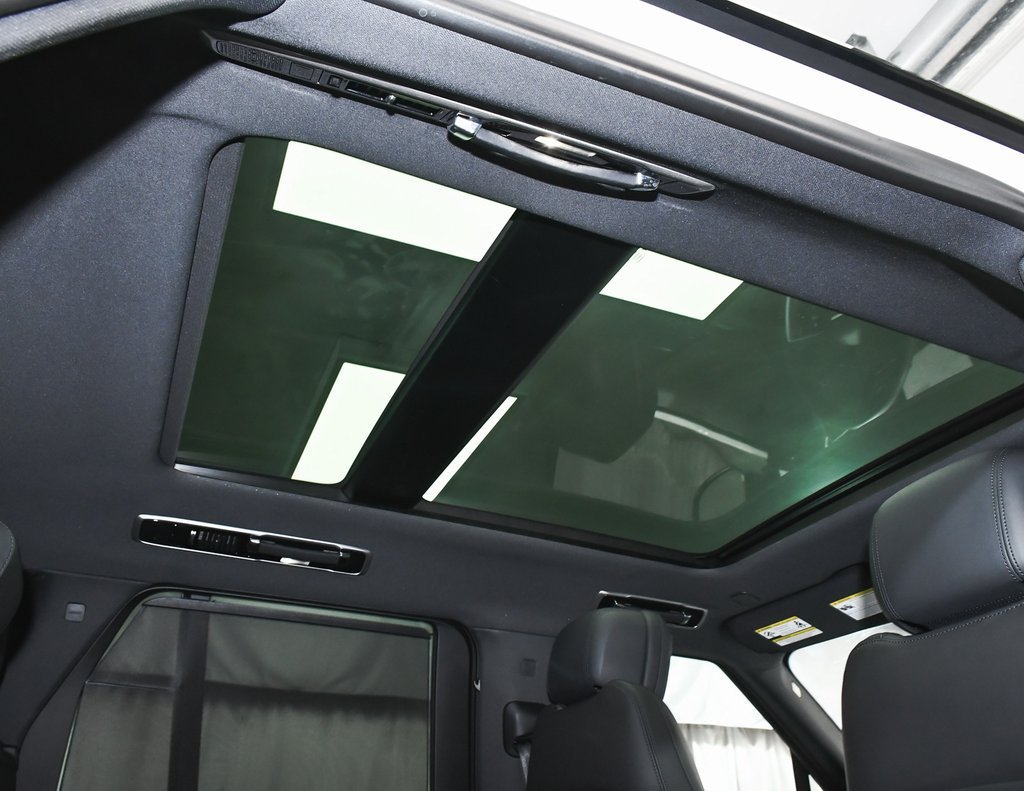 Used 2025 Land Rover Range Rover SE AWD/4WD image 64