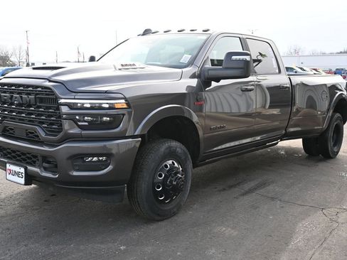 New 2026 RAM 3500 Limited image 8