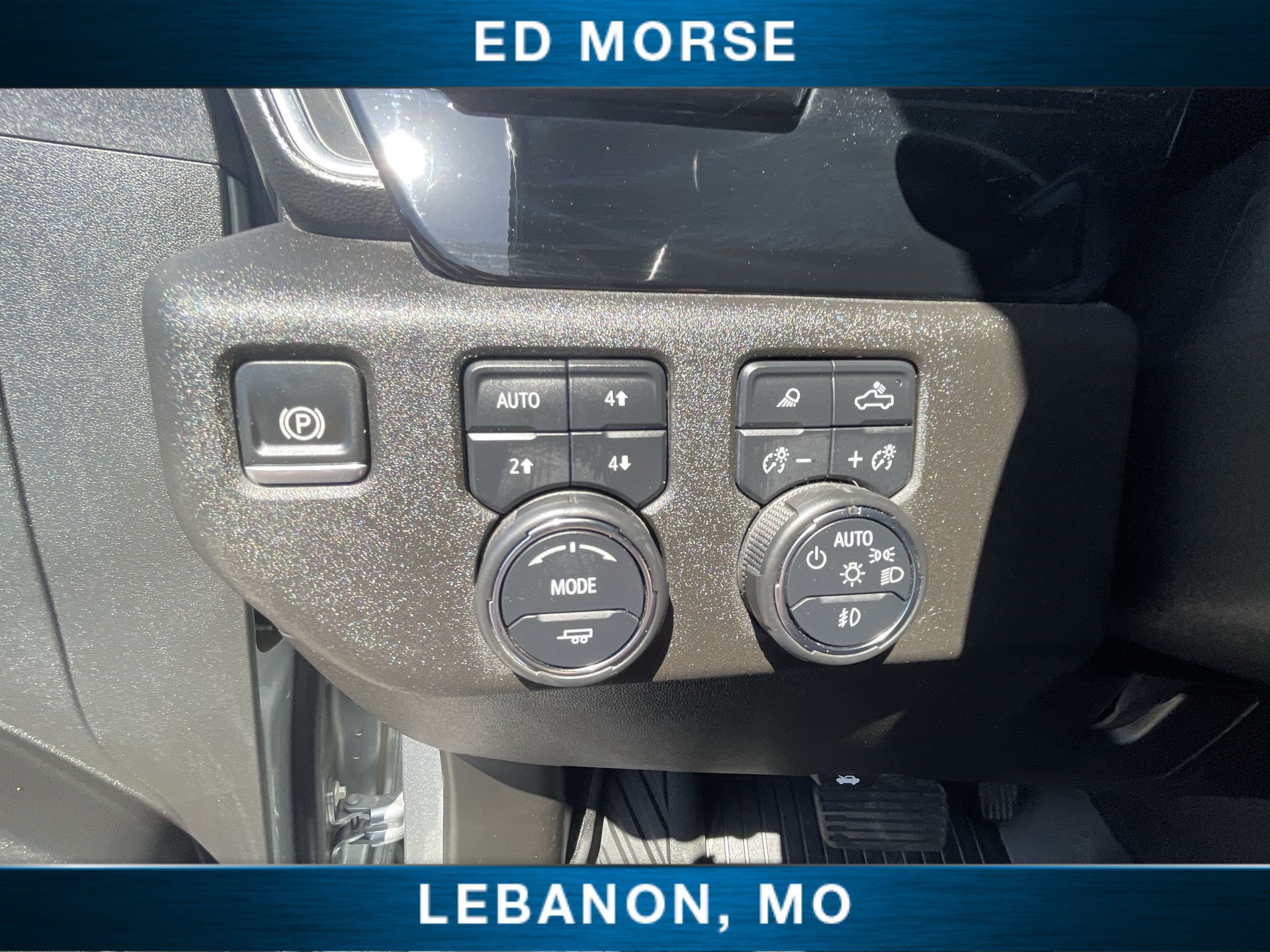 Certified 2024 Chevrolet Silverado 2500 LTZ w/ LTZ Plus Package AWD/4WD image 17