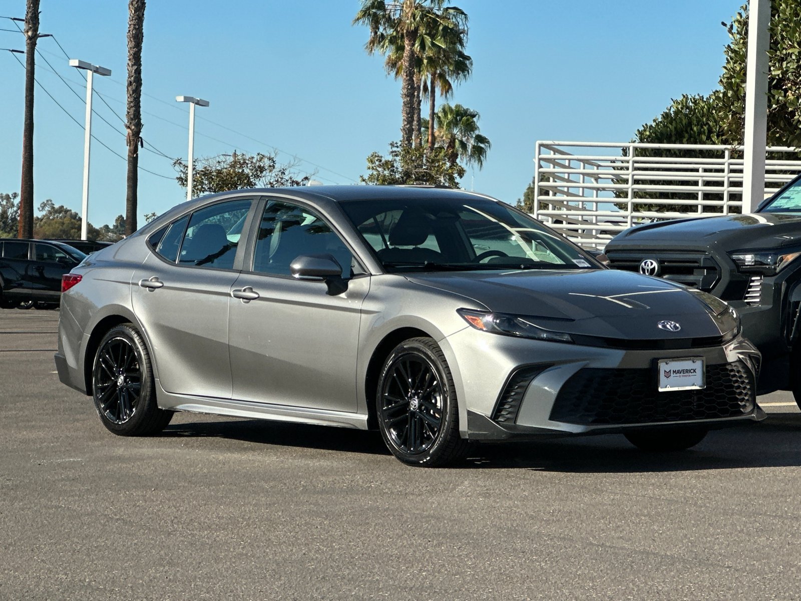 Used 2025 Toyota Camry SE FWD image 8