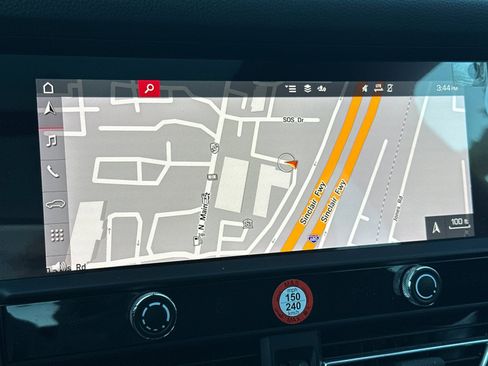 Used 2023 Porsche Macan image 19