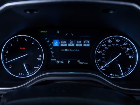 Used 2019 Toyota Avalon Touring image 23