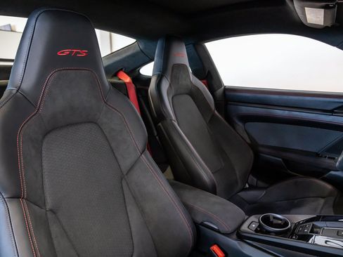 Used 2025 Porsche 911 Carrera GTS RWD image 32