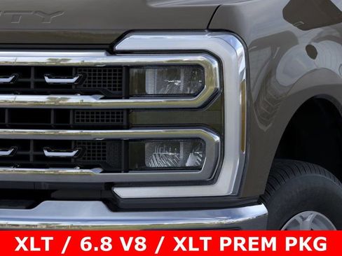 New 2026 Ford F250 XLT w/ XLT Premium Package image 18