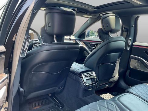 Used 2025 Mercedes-Benz S 580 4MATIC Sedan image 22
