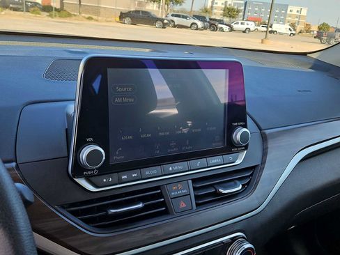 Used 2023 Nissan Altima 2.5 SV image 31