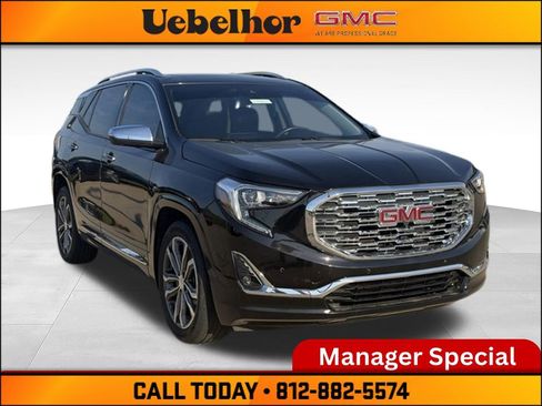 Used 2020 GMC Terrain Denali w/ Denali Premium Package FWD image 1