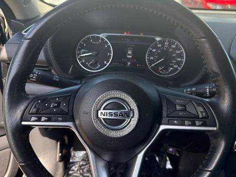 Used 2022 Nissan Sentra SV FWD image 8