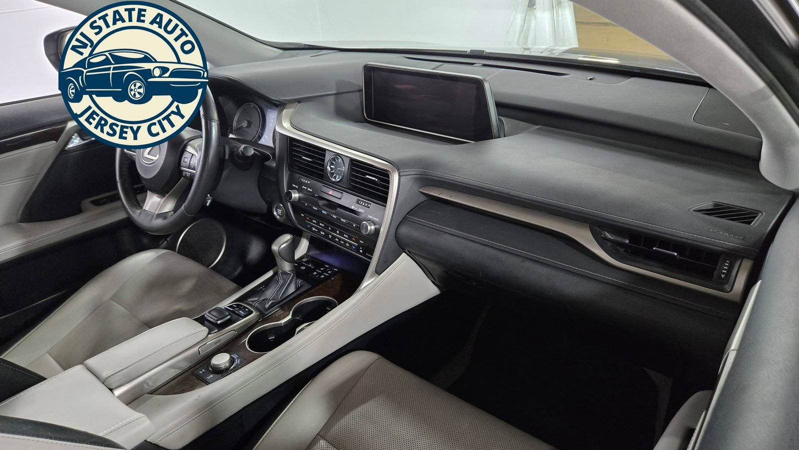 Used 2019 Lexus RX 350 AWD w/ Navigation Package image 37