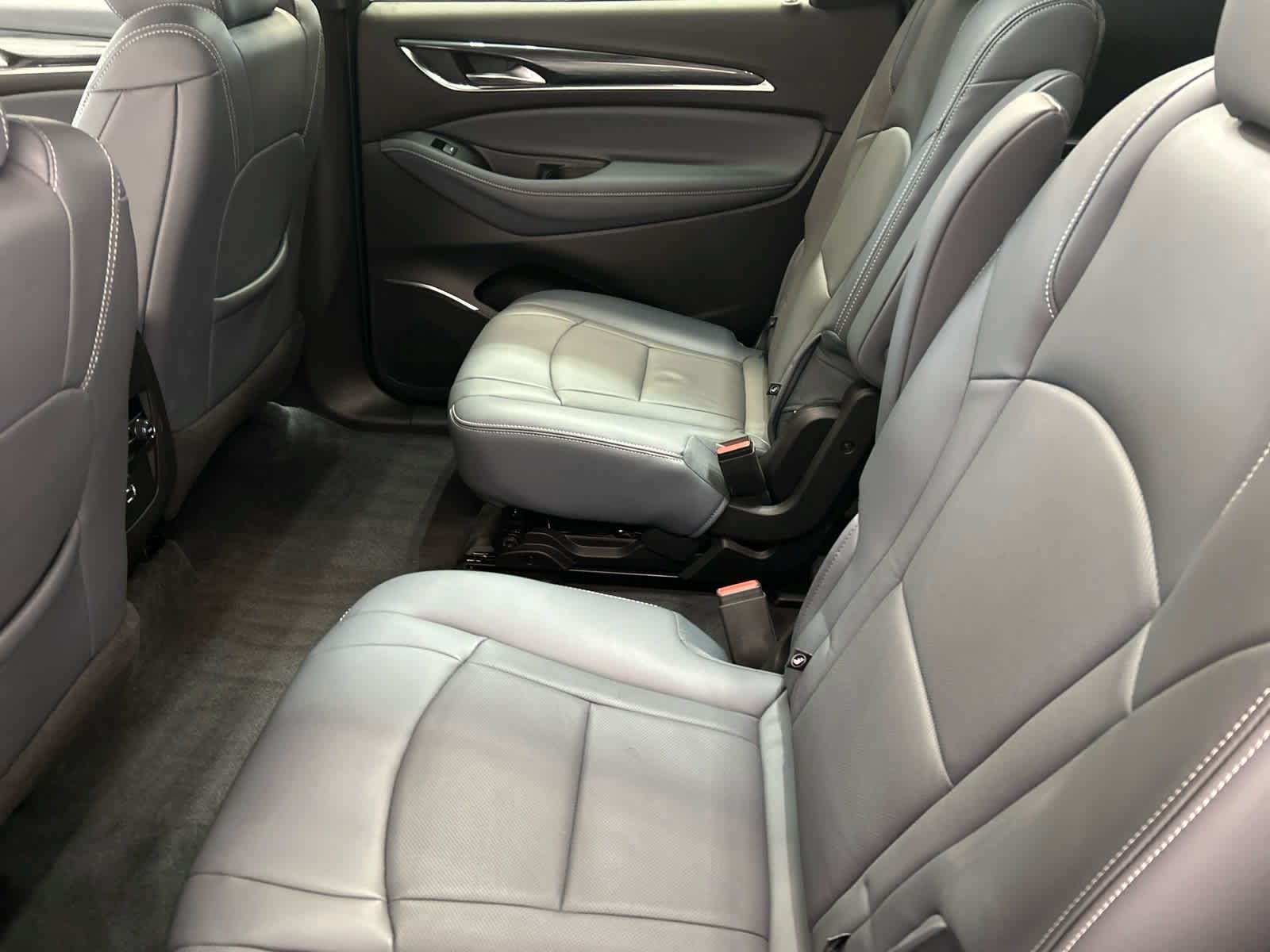 Used 2022 Buick Enclave Essence w/ Experience Buick Package AWD/4WD image 10