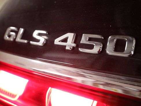 Used 2024 Mercedes-Benz GLS 450 4MATIC image 73