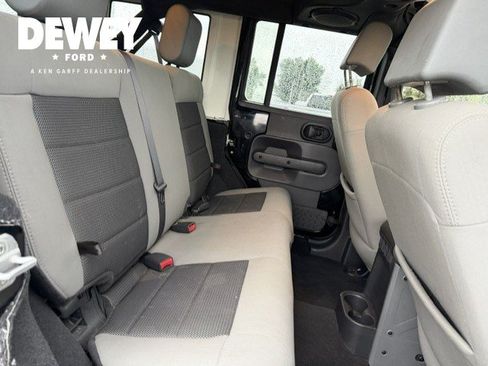 Used 2010 Jeep Wrangler Unlimited Sport AWD/4WD image 22