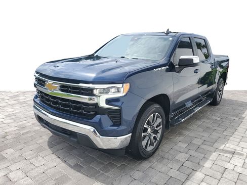 Used 2022 Chevrolet Silverado 1500 LT RWD image 3