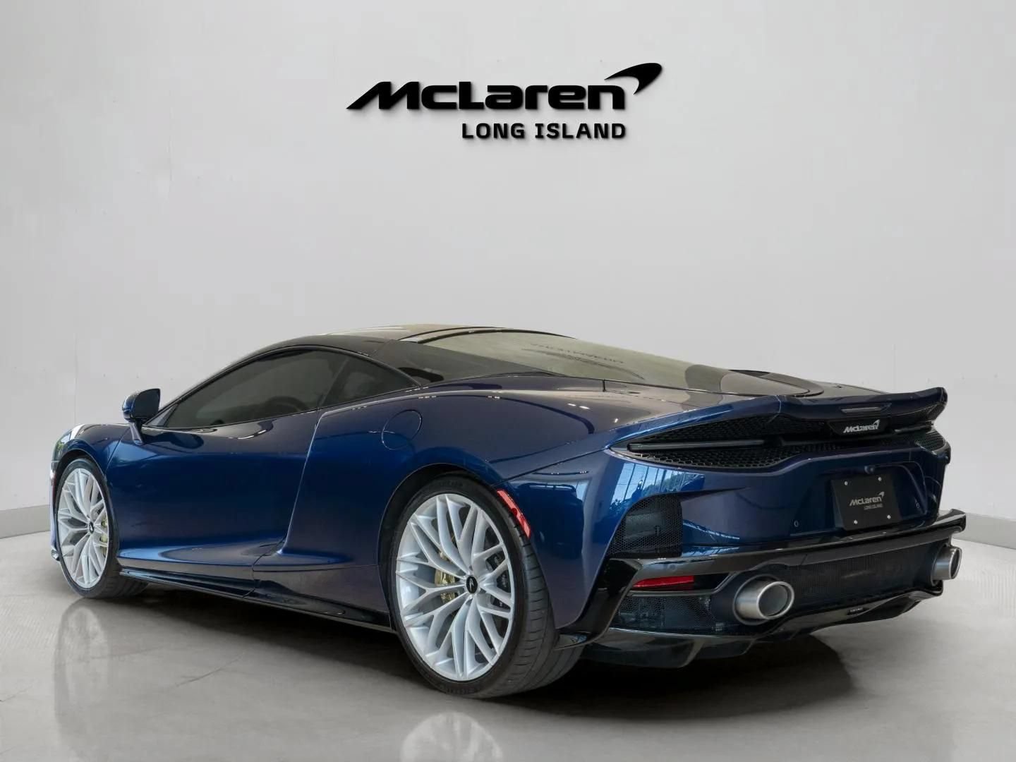 Used 2023 McLaren GT RWD image 4