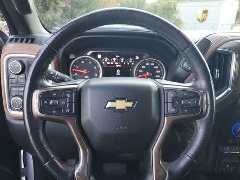 Used 2022 Chevrolet Silverado 2500 High Country w/ Safety Package II image 31