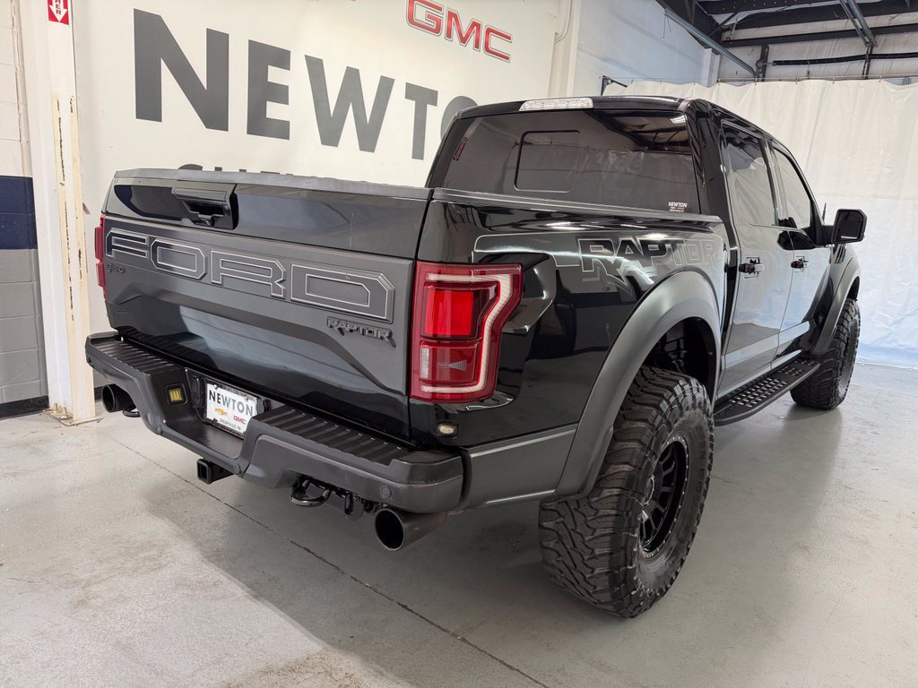 Used 2018 Ford F150 Raptor w/ Equipment Group 802A Luxury AWD/4WD image 40