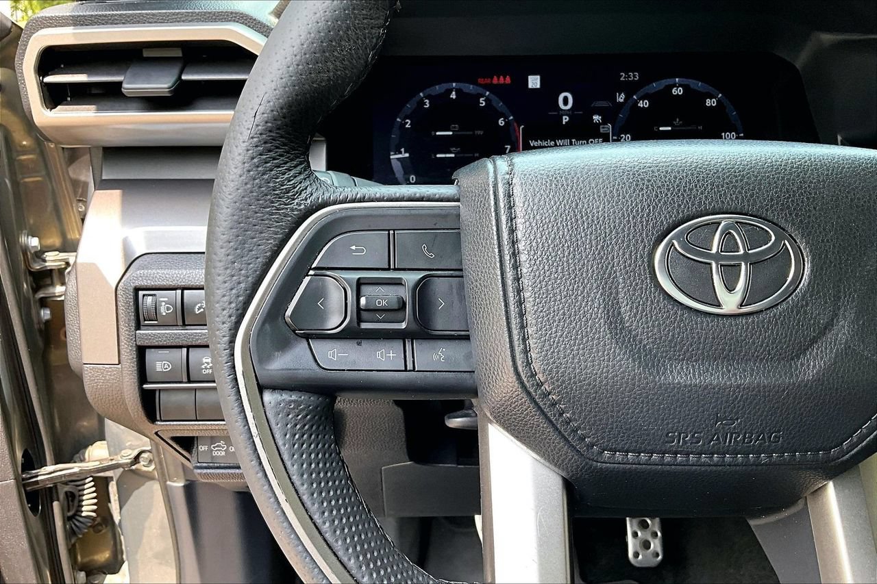 Used 2024 Toyota Tacoma TRD Sport AWD/4WD image 10