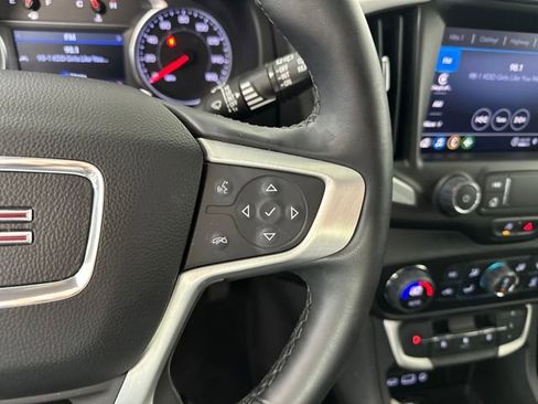Used 2023 GMC Terrain SLT image 16