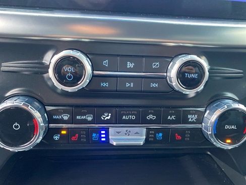 Used 2023 Ford F150 Lariat w/ Equipment Group 502A High image 17