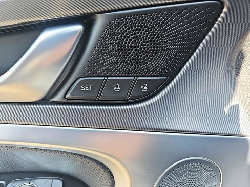 Used 2025 Genesis G70 3.3T Advanced RWD image 12