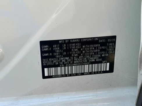 Certified 2025 Subaru Crosstrek 2.5i Limited w/ Crosstrek Mirror Package image 30