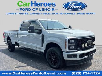 Used 2025 Ford F250 Lariat w/ Black Appearance Package AWD/4WD video 1
