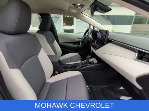 Used 2024 Toyota Corolla LE FWD image 27