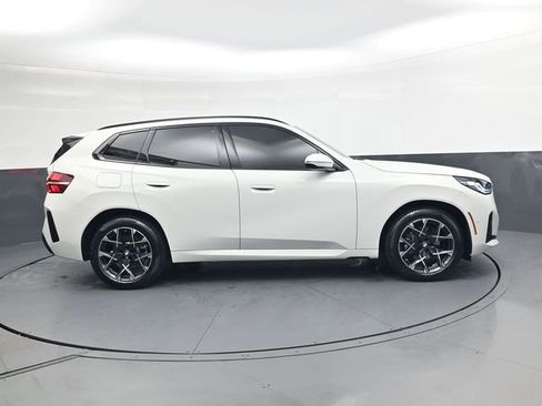 Used 2026 BMW X3 xDrive30 w/ M Sport Package image 3