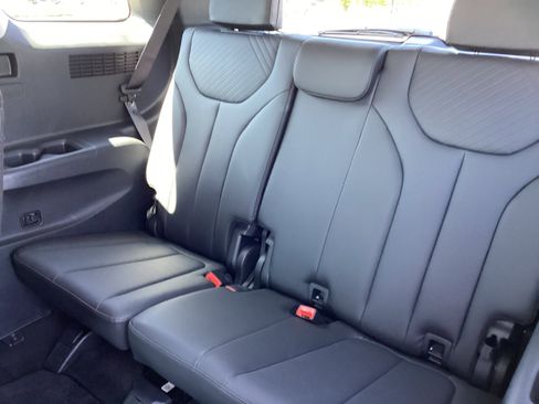Used 2024 Hyundai Palisade SEL AWD/4WD image 14