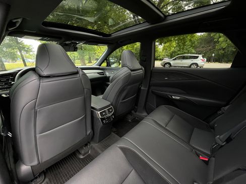 Used 2023 Lexus RX 500h F Sport w/ Cold Area Package image 46