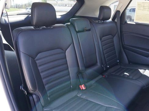 Used 2024 Ford Edge SEL w/ Convenience Package image 27