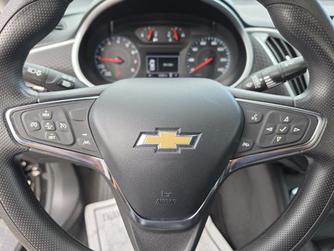 Used 2023 Chevrolet Malibu LT FWD image 34