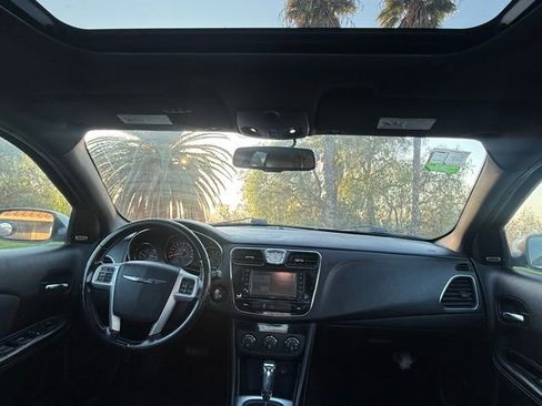 Used 2012 Chrysler 200 S image 15