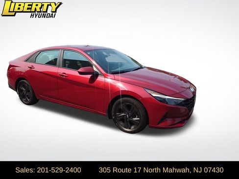 Used 2023 Hyundai Elantra Blue FWD image 1