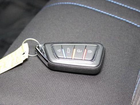 Used 2024 Nissan Leaf S image 14